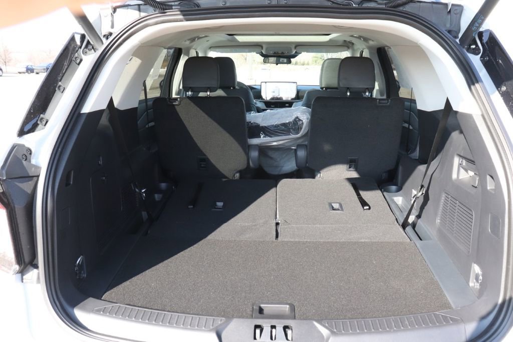 New 2026 Ford Explorer Active w/ Active Comfort Package image 48