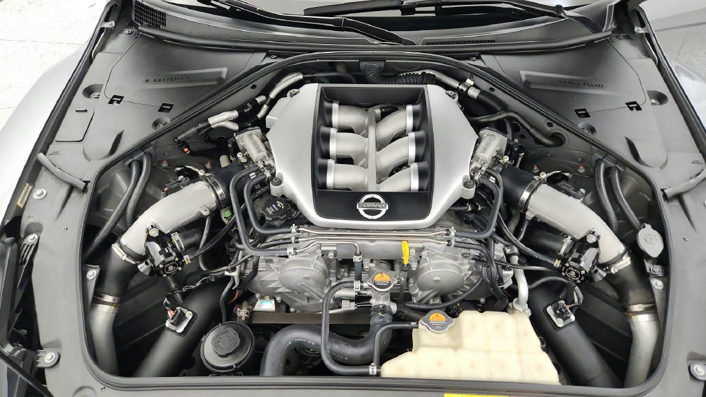 Used 2009 Nissan GT-R Premium AWD/4WD image 36
