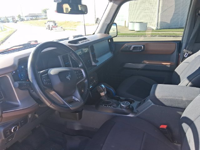 Used 2023 Ford Bronco Outer Banks AWD/4WD image 17