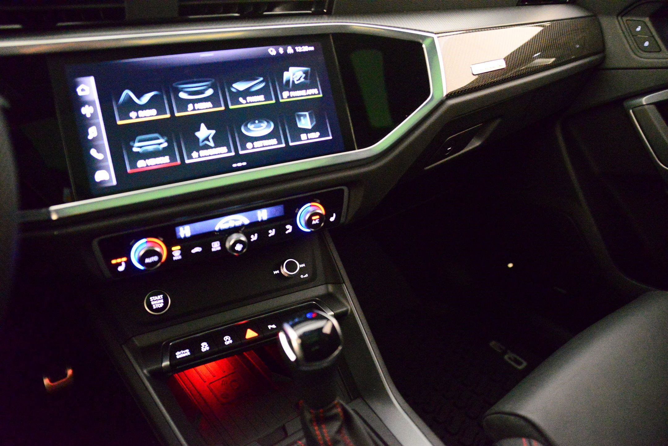 Certified 2025 Audi Q3 2.0T Premium Plus w/ Premium Plus Package image 28