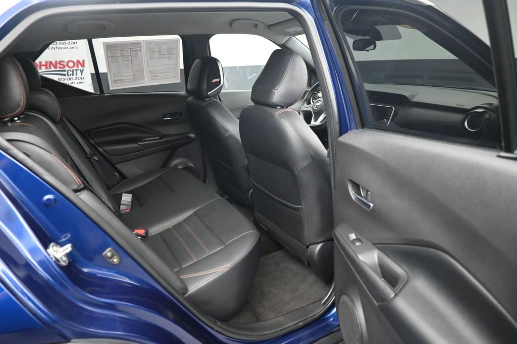 Used 2020 Nissan Kicks SR w/ SR Premium Package FWD image 12