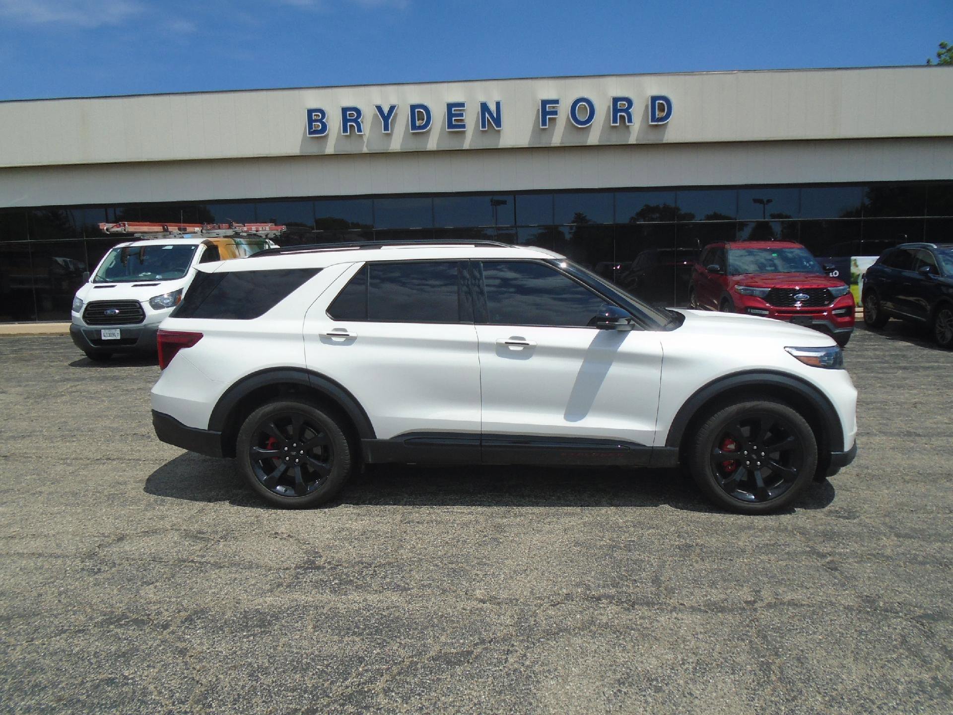 Certified 2023 Ford Explorer ST w/ Equipment Group 401A image 4