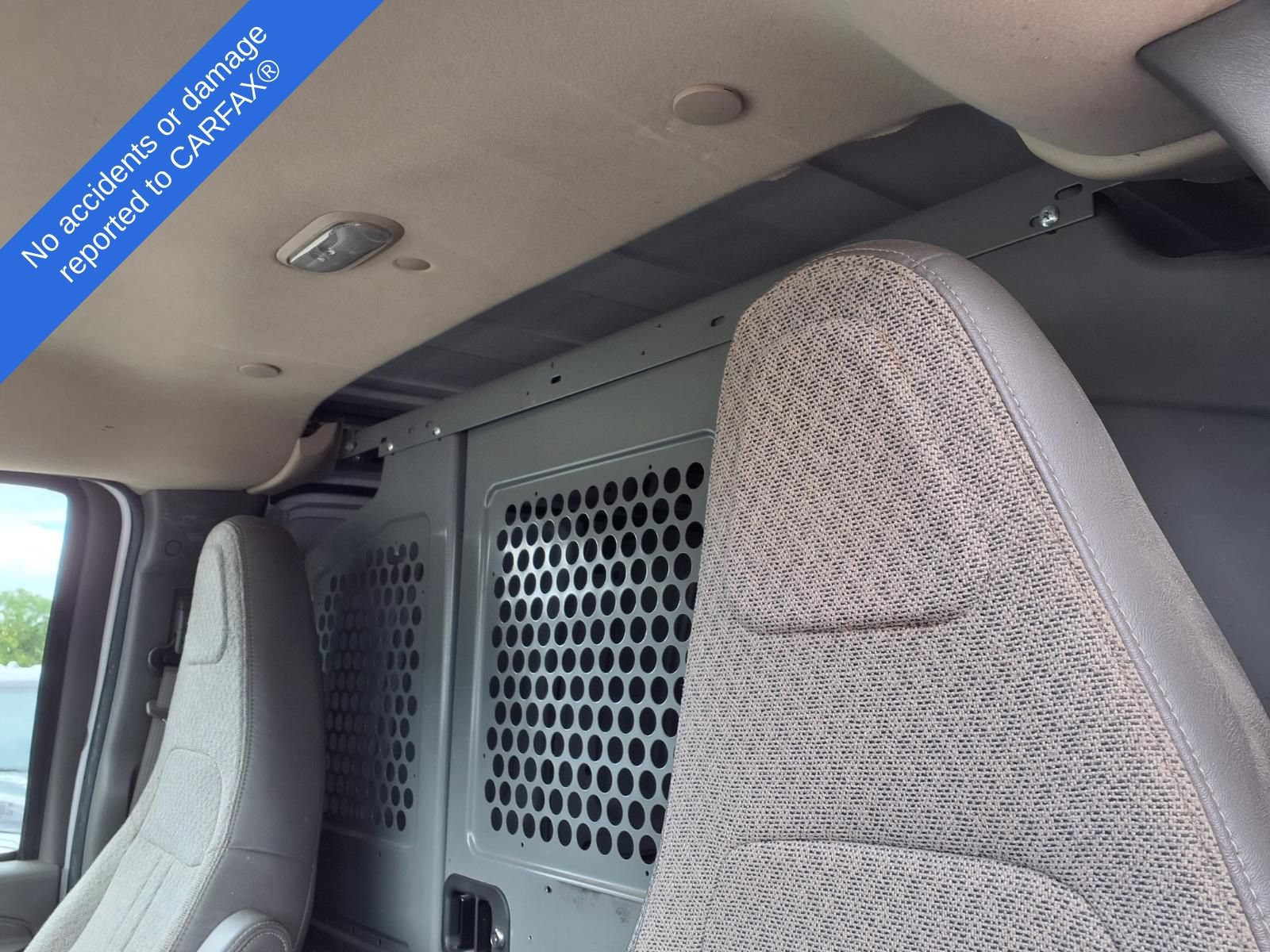 Used 2017 Chevrolet Express 2500 RWD image 16
