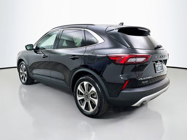 Used 2024 Ford Escape Platinum w/ Premium Technology Package image 5
