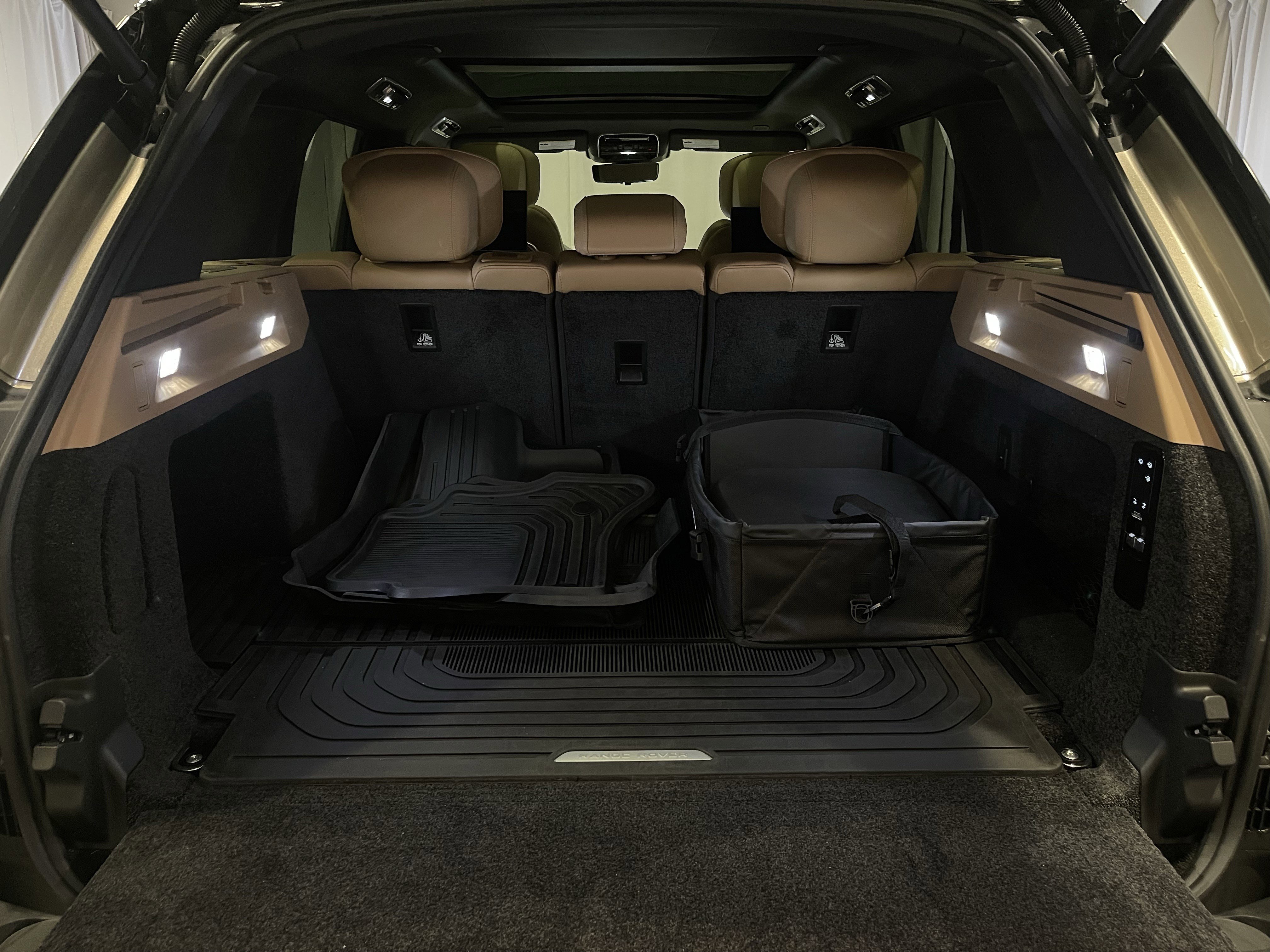 Used 2025 Land Rover Range Rover Autobiography AWD/4WD image 27