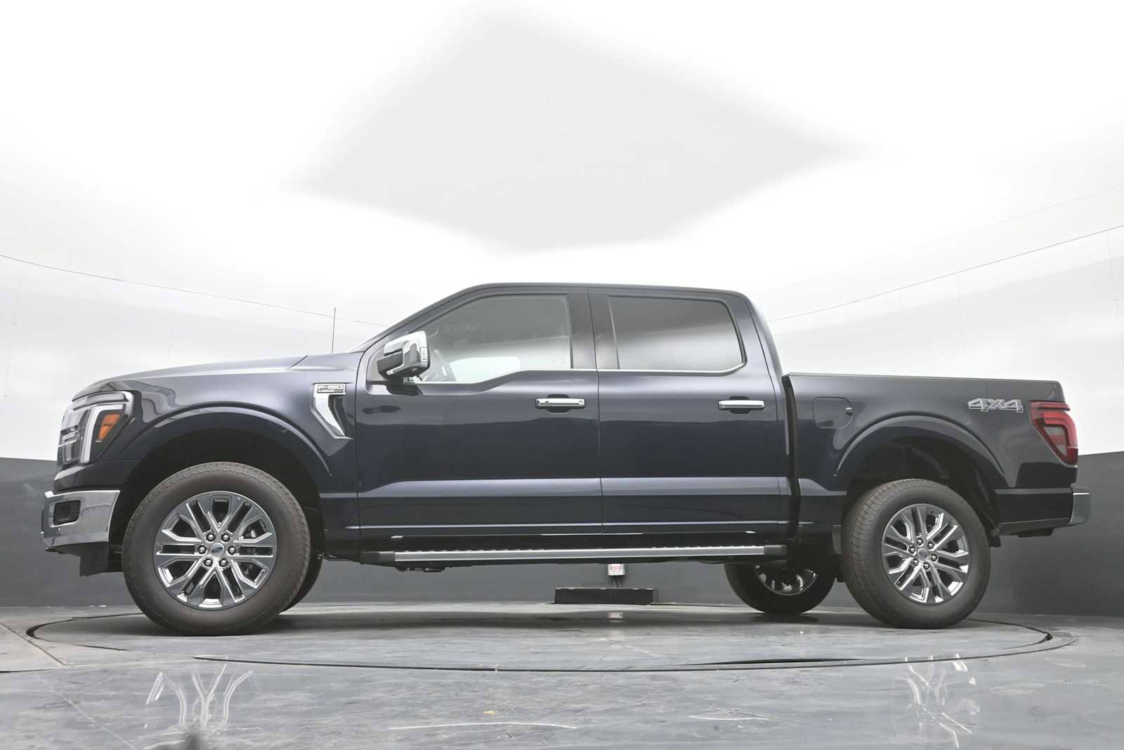 New 2025 Ford F150 Lariat w/ Equipment Group 501A Mid image 21