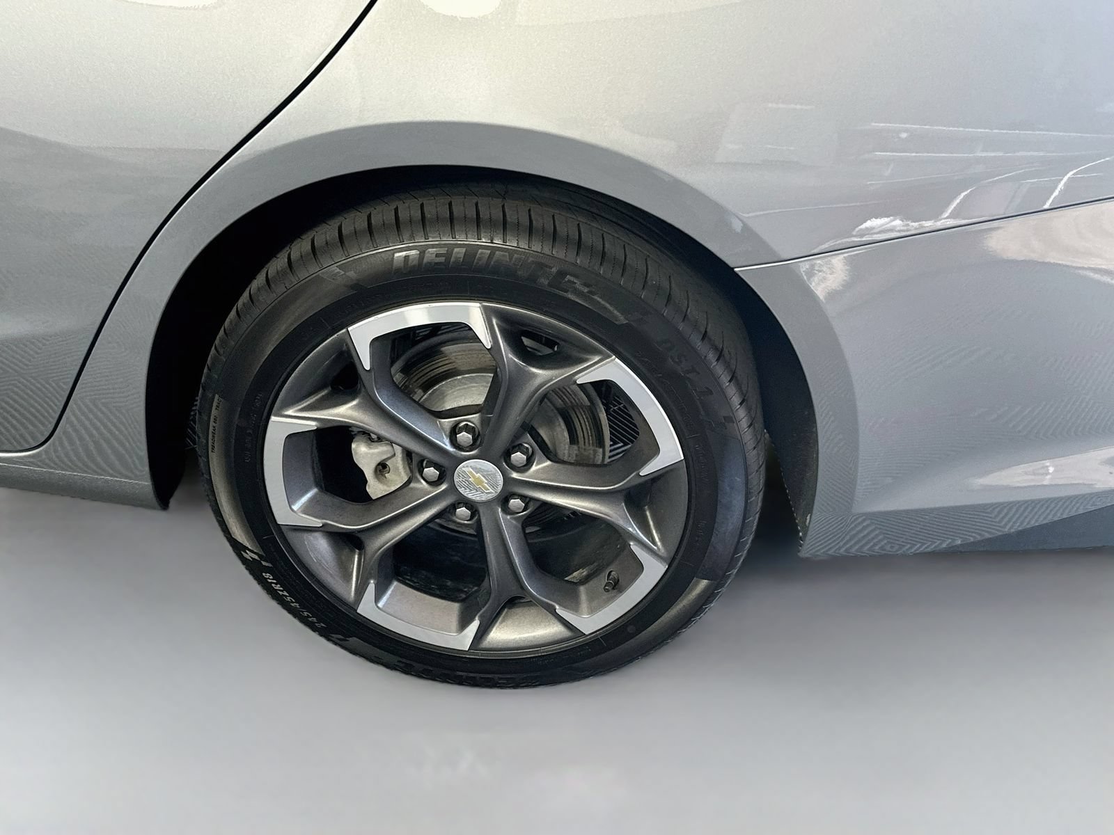 Used 2023 Chevrolet Malibu LT FWD image 30