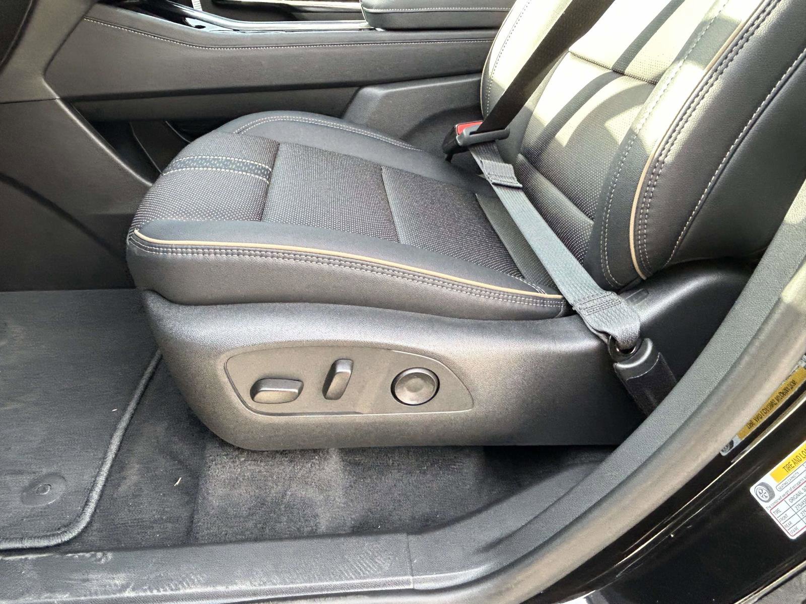 New 2026 Chevrolet Traverse High Country w/ LPO, Floor Liner Package image 20
