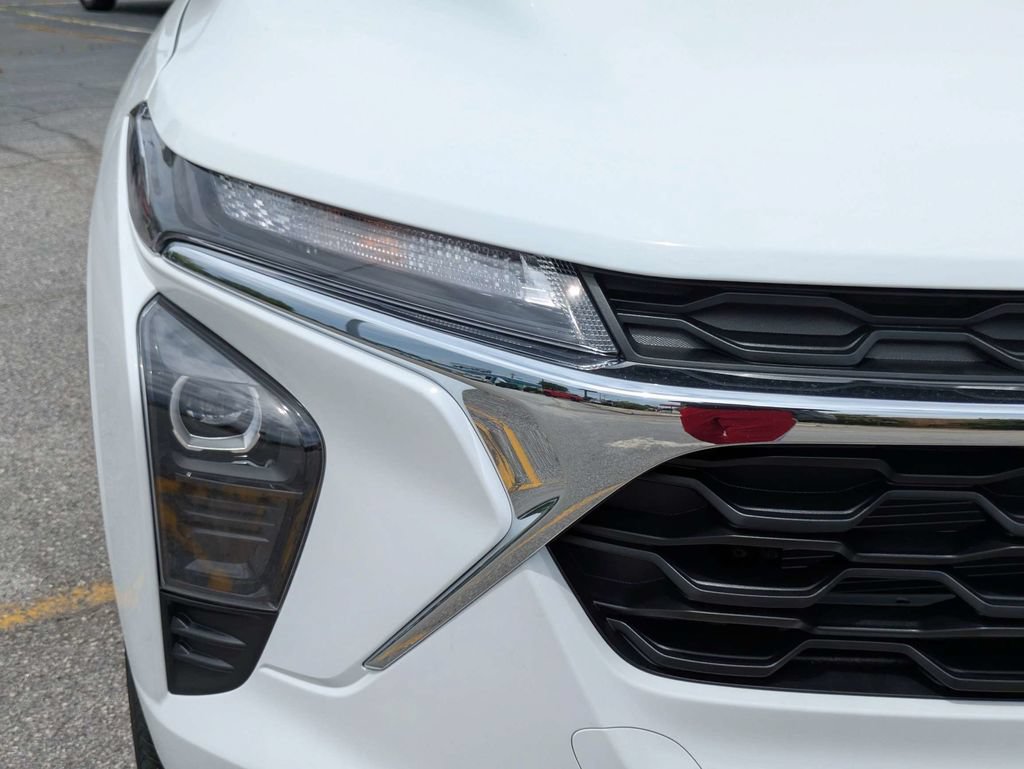 New 2026 Chevrolet Trax LS FWD image 10