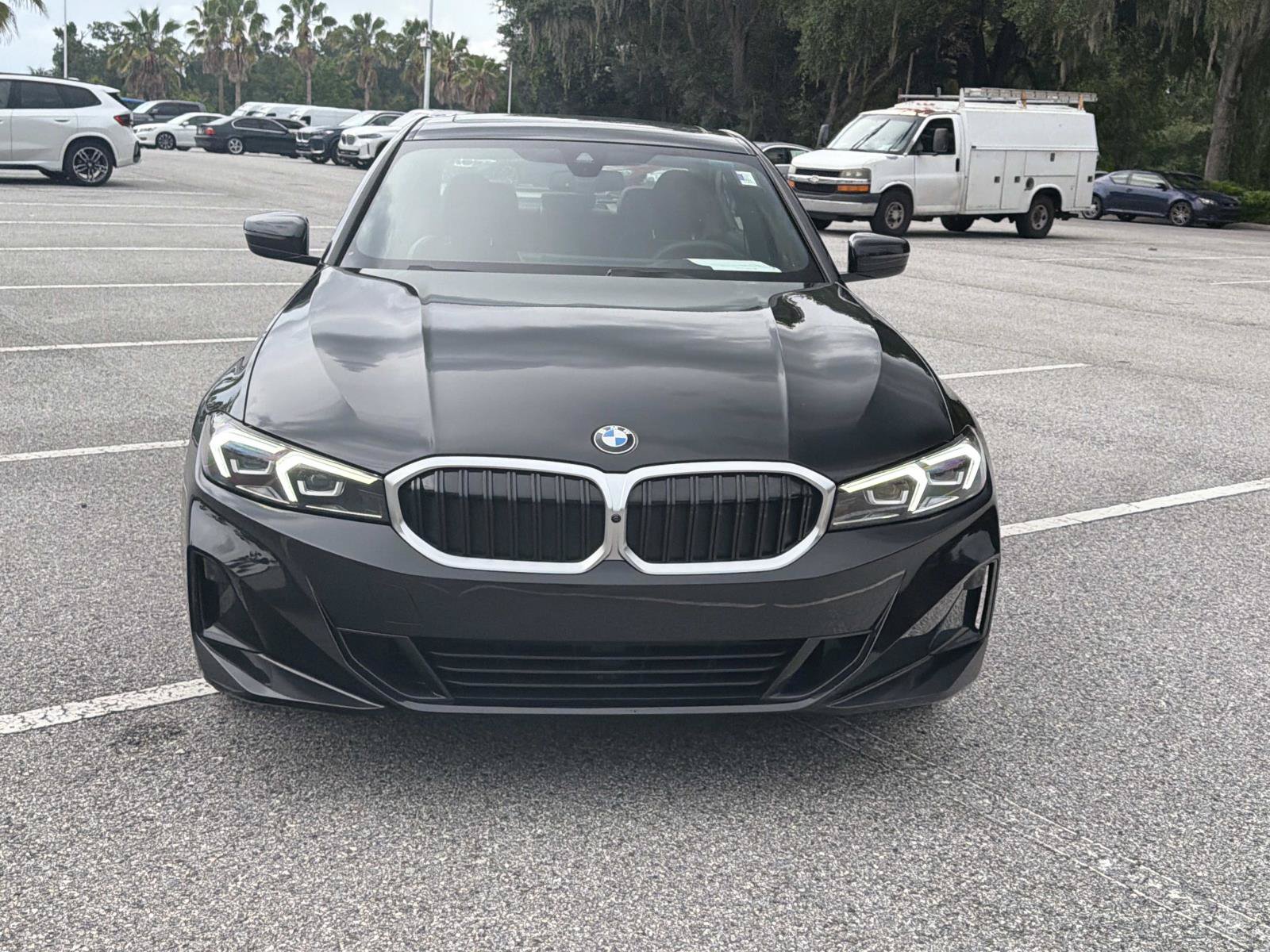 Certified 2025 BMW 330i Sedan RWD image 9