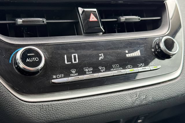 Used 2024 Toyota Corolla LE FWD image 28