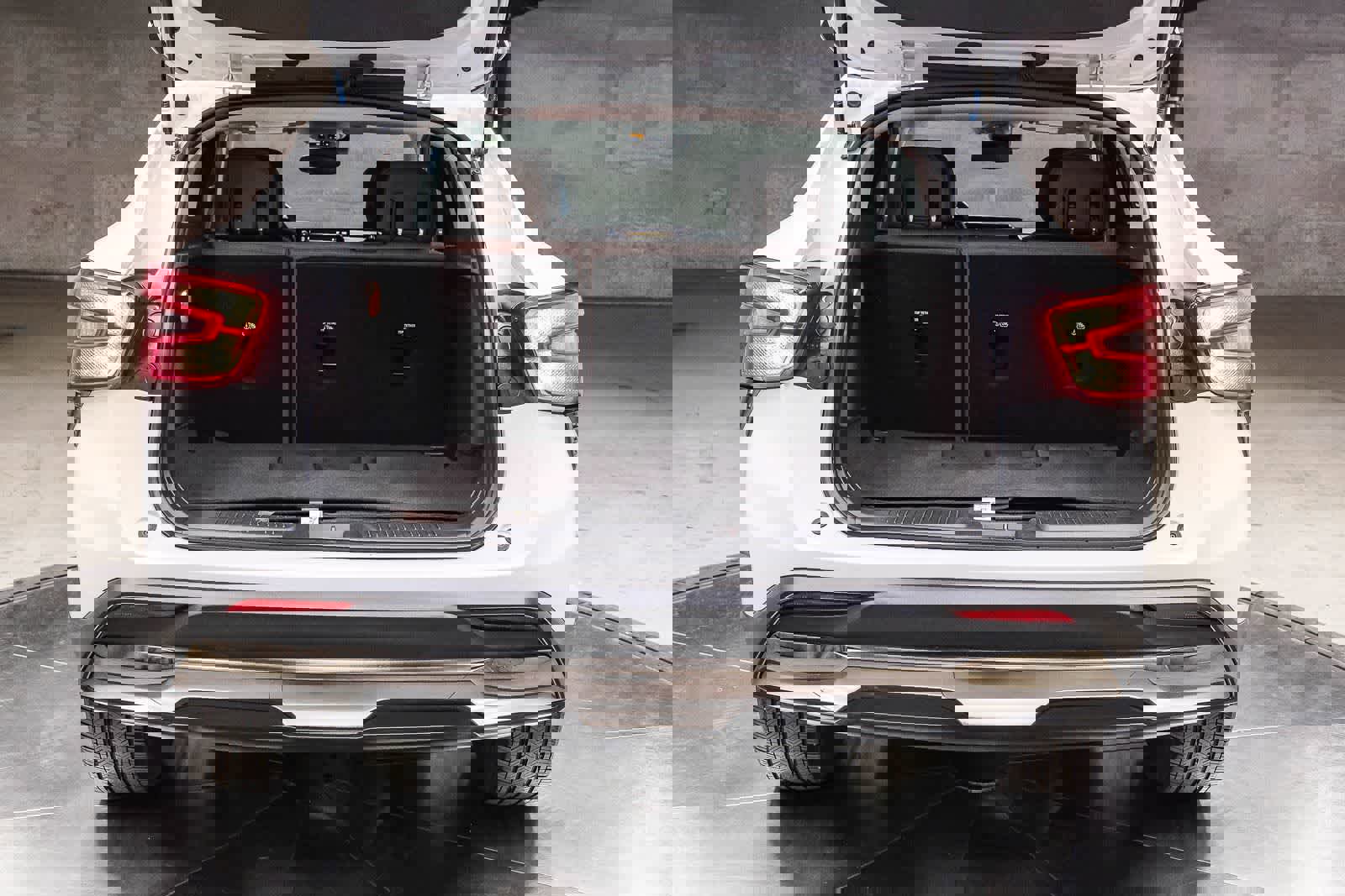 Used 2024 Chevrolet Trax ACTIV w/ Sunroof Package FWD image 30