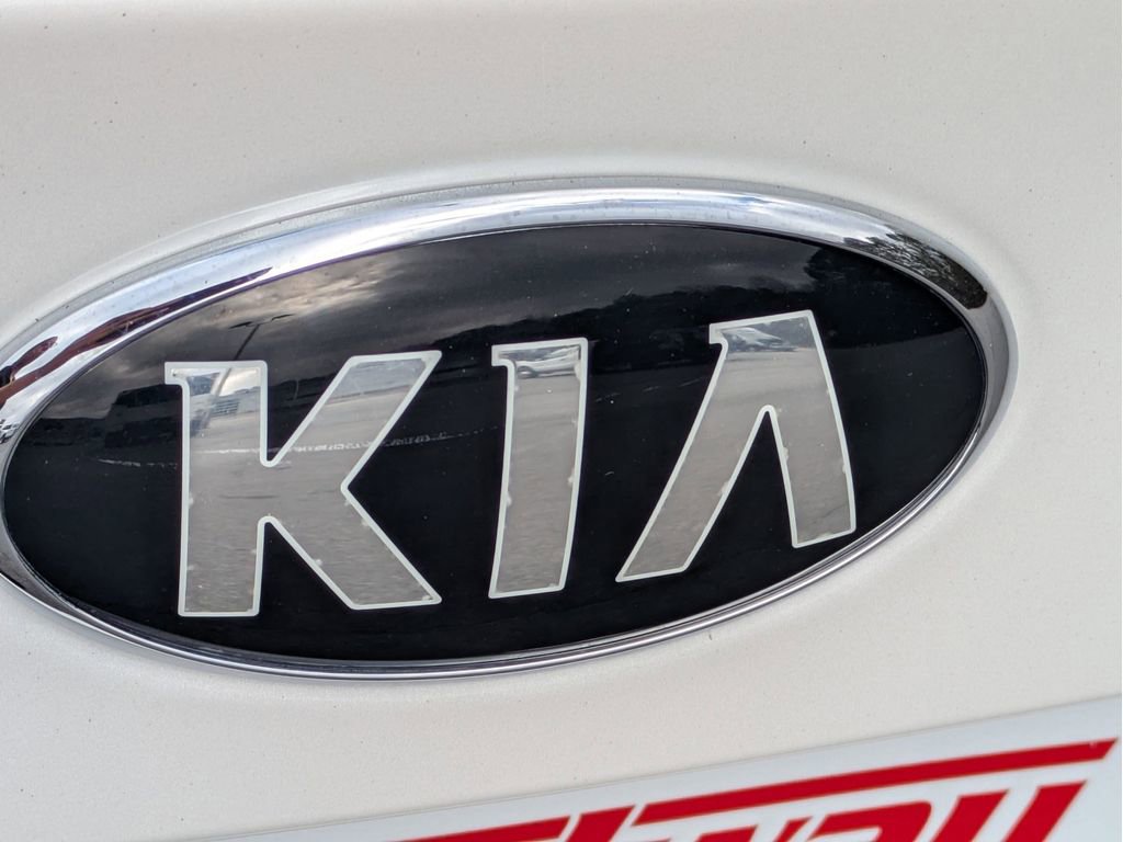 Used 2016 Kia Forte LX w/ LX Popular Package image 9