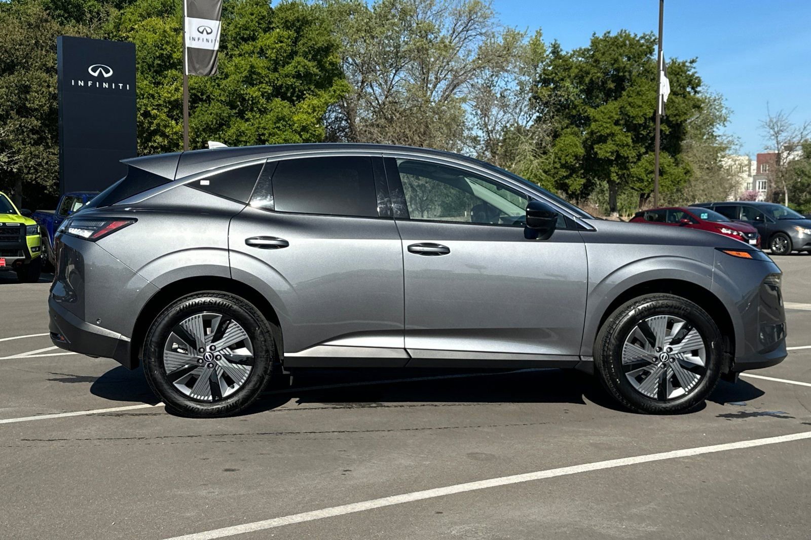 Certified 2025 Nissan Murano SL image 3