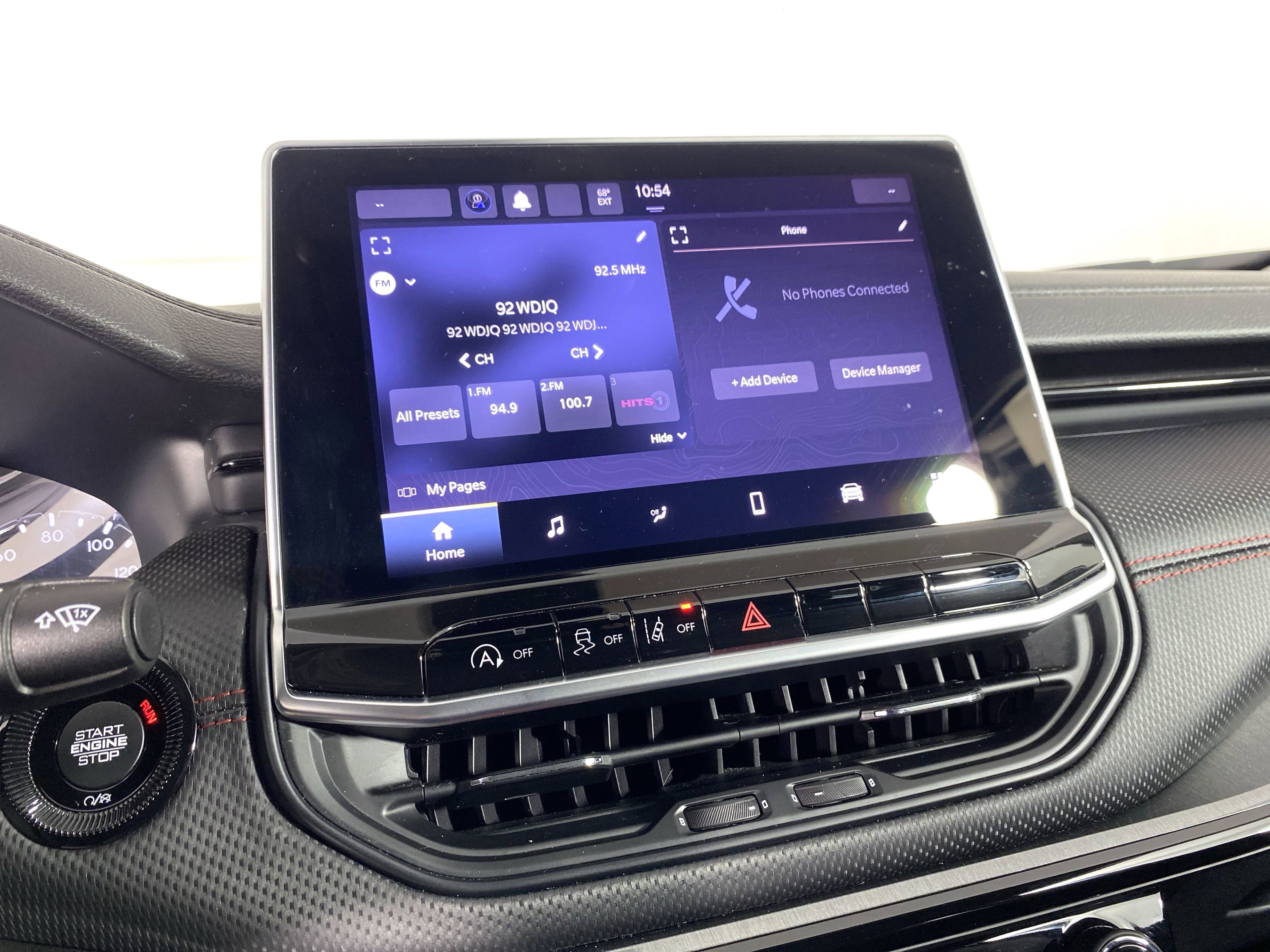 Used 2022 Jeep Compass Trailhawk w/ Trailer Tow Group AWD/4WD image 28