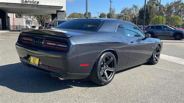 Used 2019 Dodge Challenger R/T w/ Driver Convenience Group image 7