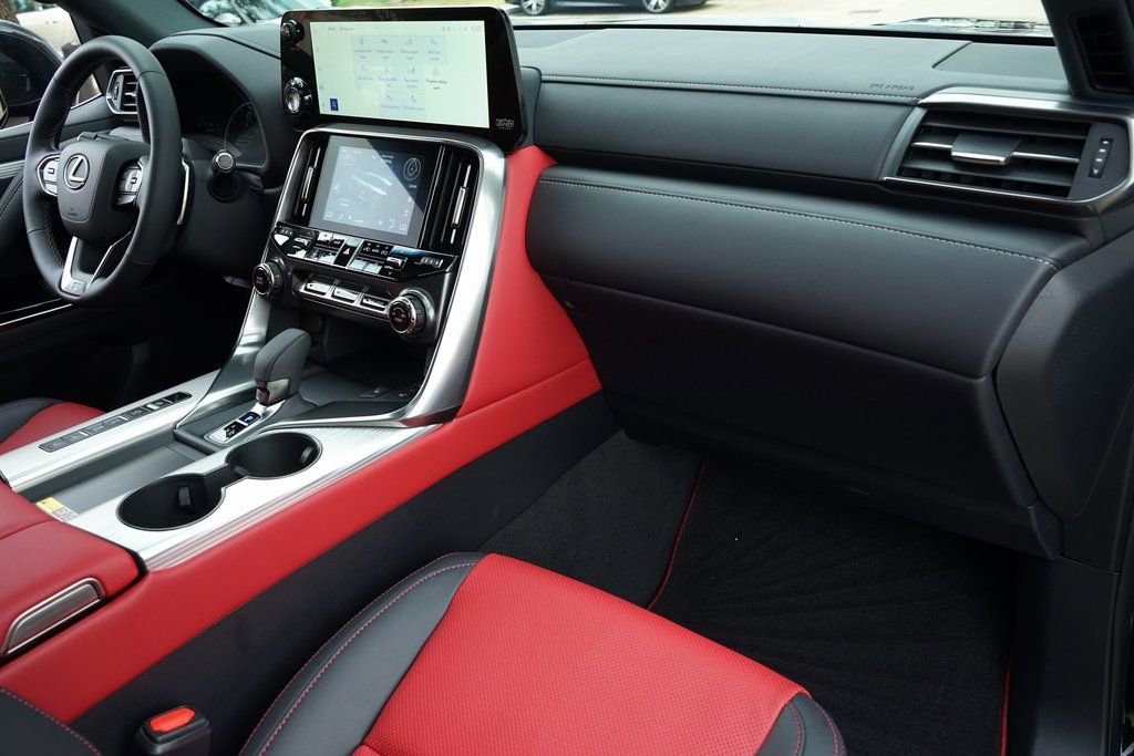 Used 2026 Lexus LX 700h F Sport w/ Accessory Package (Z1) image 5