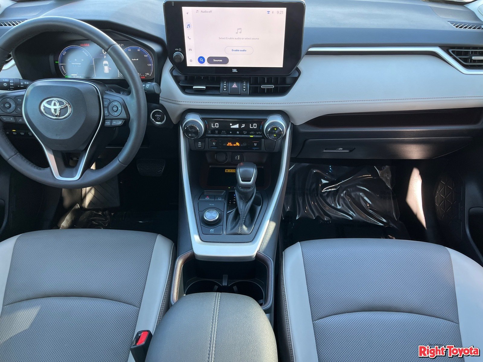 Certified 2025 Toyota RAV4 Limited w/ Advanced Technology Package AWD/4WD image 18