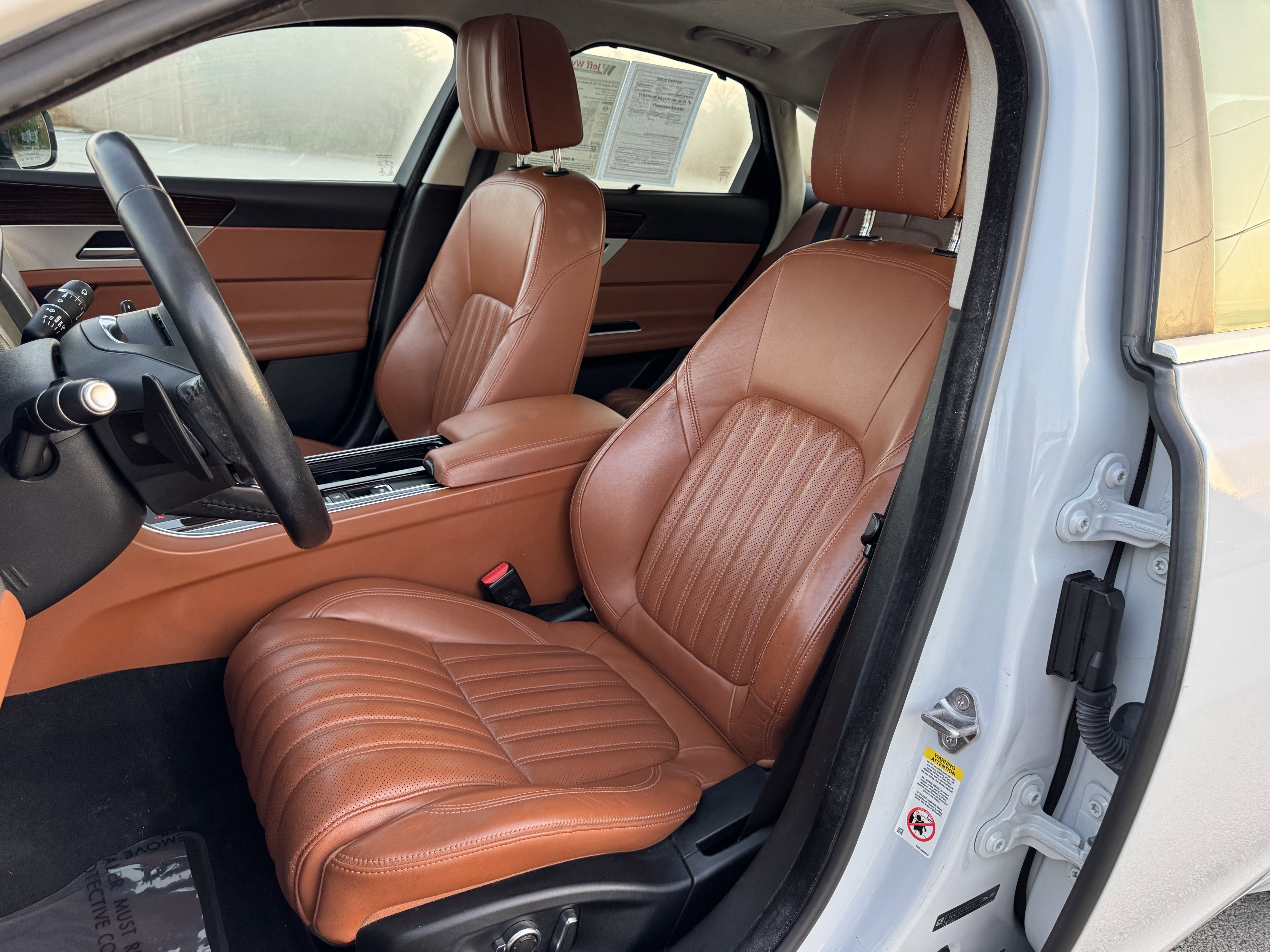 Used 2018 Jaguar XF Portfolio image 25