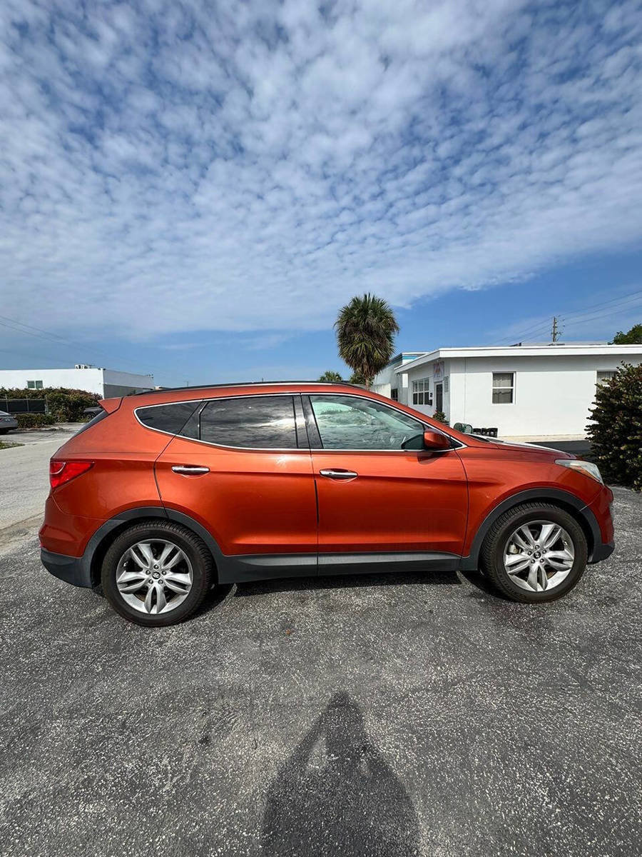 Used 2013 Hyundai Santa Fe Sport 2.0T FWD image 7