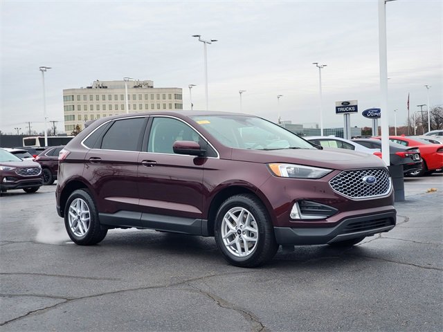 Certified 2024 Ford Edge SEL w/ Convenience Package image 2