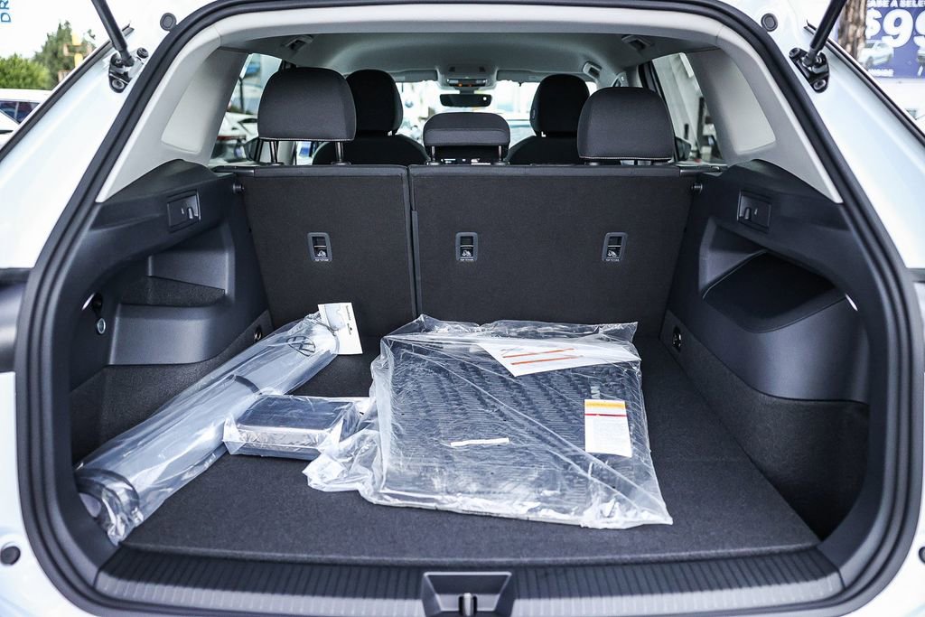 New 2026 Volkswagen Tiguan S image 17