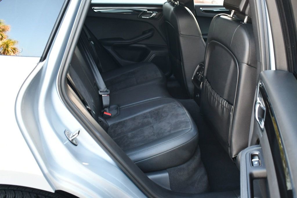 Used 2016 Porsche Macan S image 18
