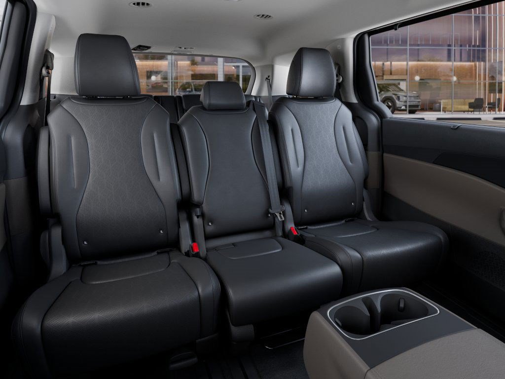 New 2026 Kia Carnival EX FWD image 17