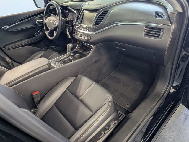 Used 2017 Chevrolet Impala LT FWD image 15