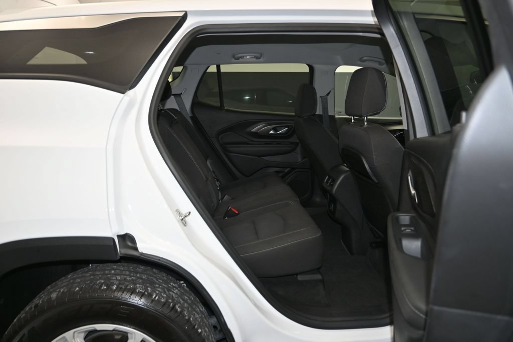 Used 2024 GMC Terrain SLE AWD/4WD image 24