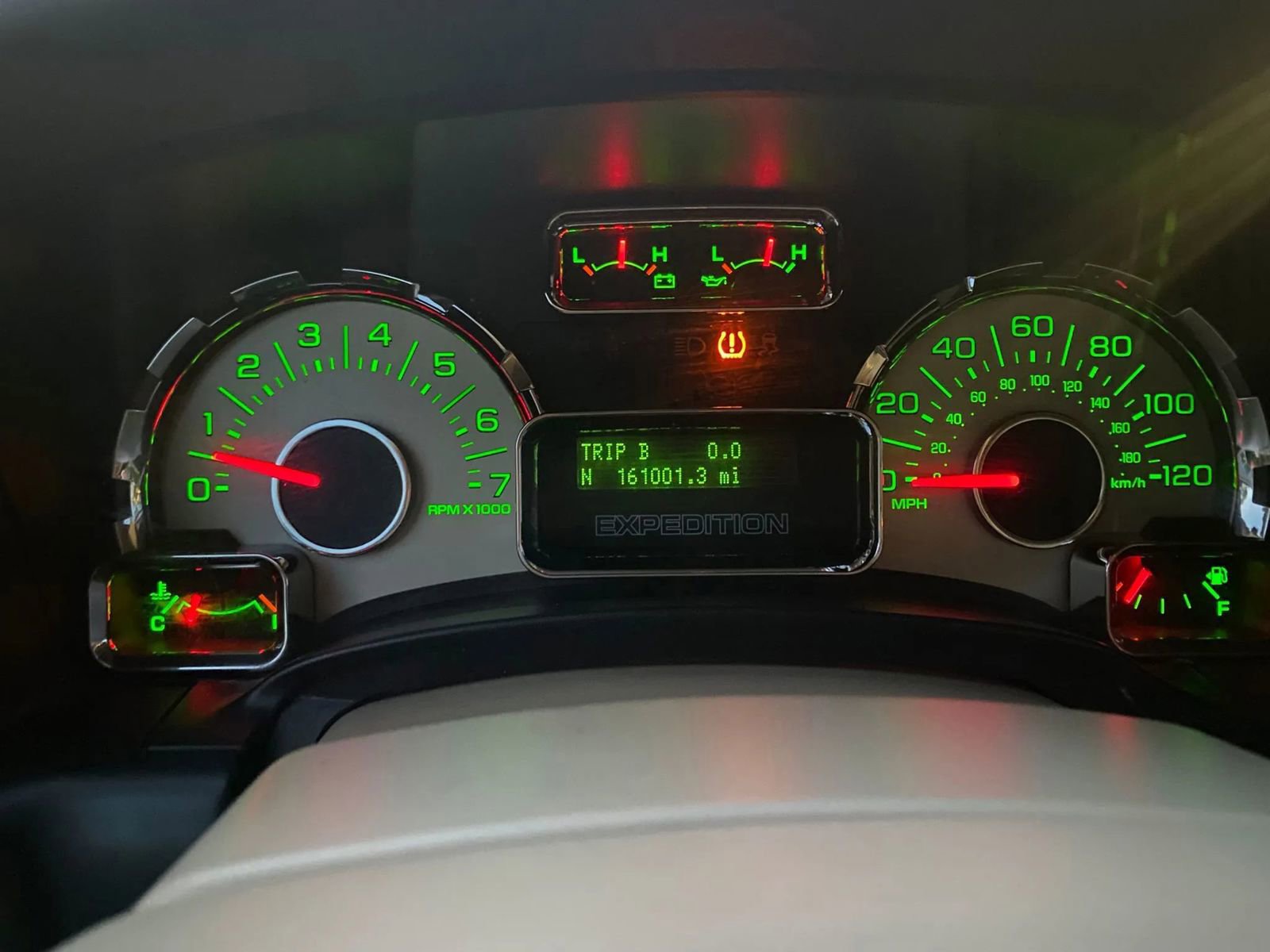 Used 2014 Ford Expedition EL XLT w/ Equipment Group 202A image 16