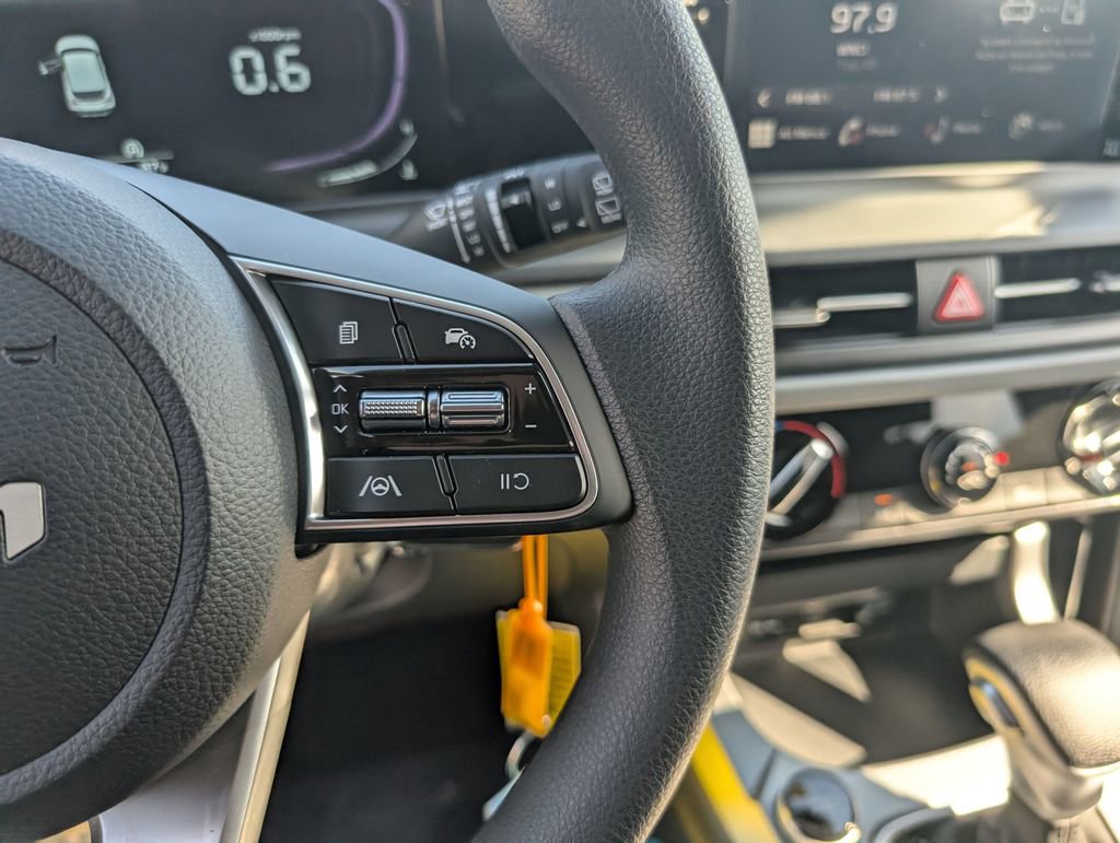 New 2026 Kia Seltos LX FWD image 17
