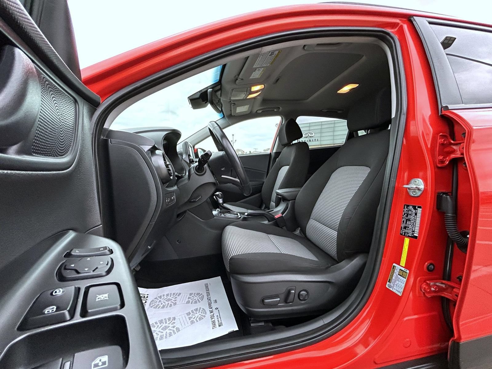 Used 2020 Hyundai Kona SEL Plus AWD/4WD image 10