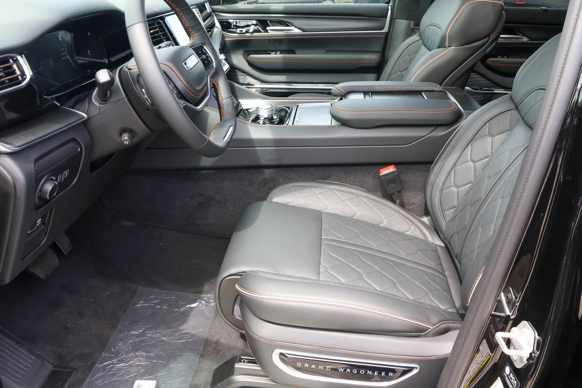 New 2026 Jeep Grand Wagoneer L Summit AWD/4WD image 4