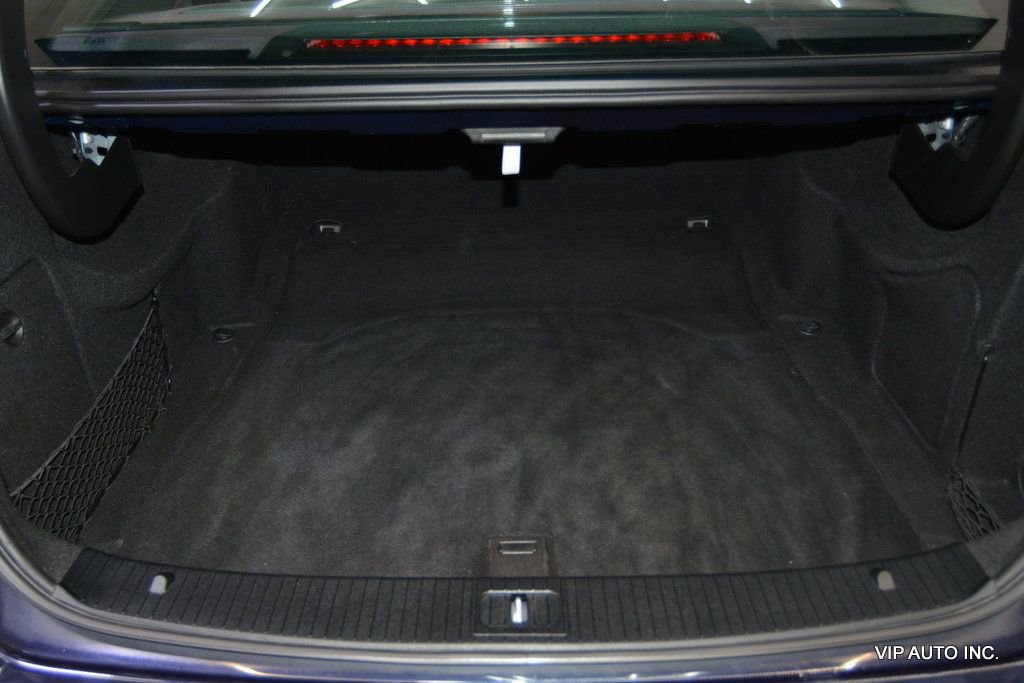 Used 2010 Mercedes-Benz E 350 4MATIC Sedan image 33