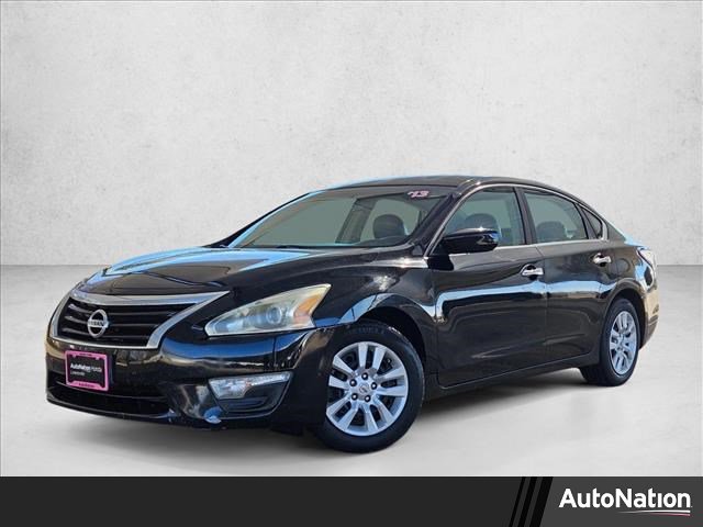 Used 2013 Nissan Altima 2.5 S image 1