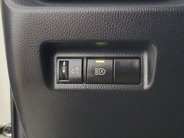 Used 2024 Toyota RAV4 LE AWD/4WD image 23