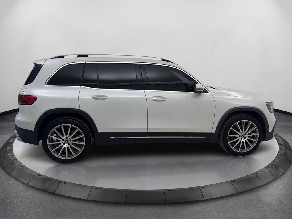 Used 2021 Mercedes-Benz GLB 250 image 4