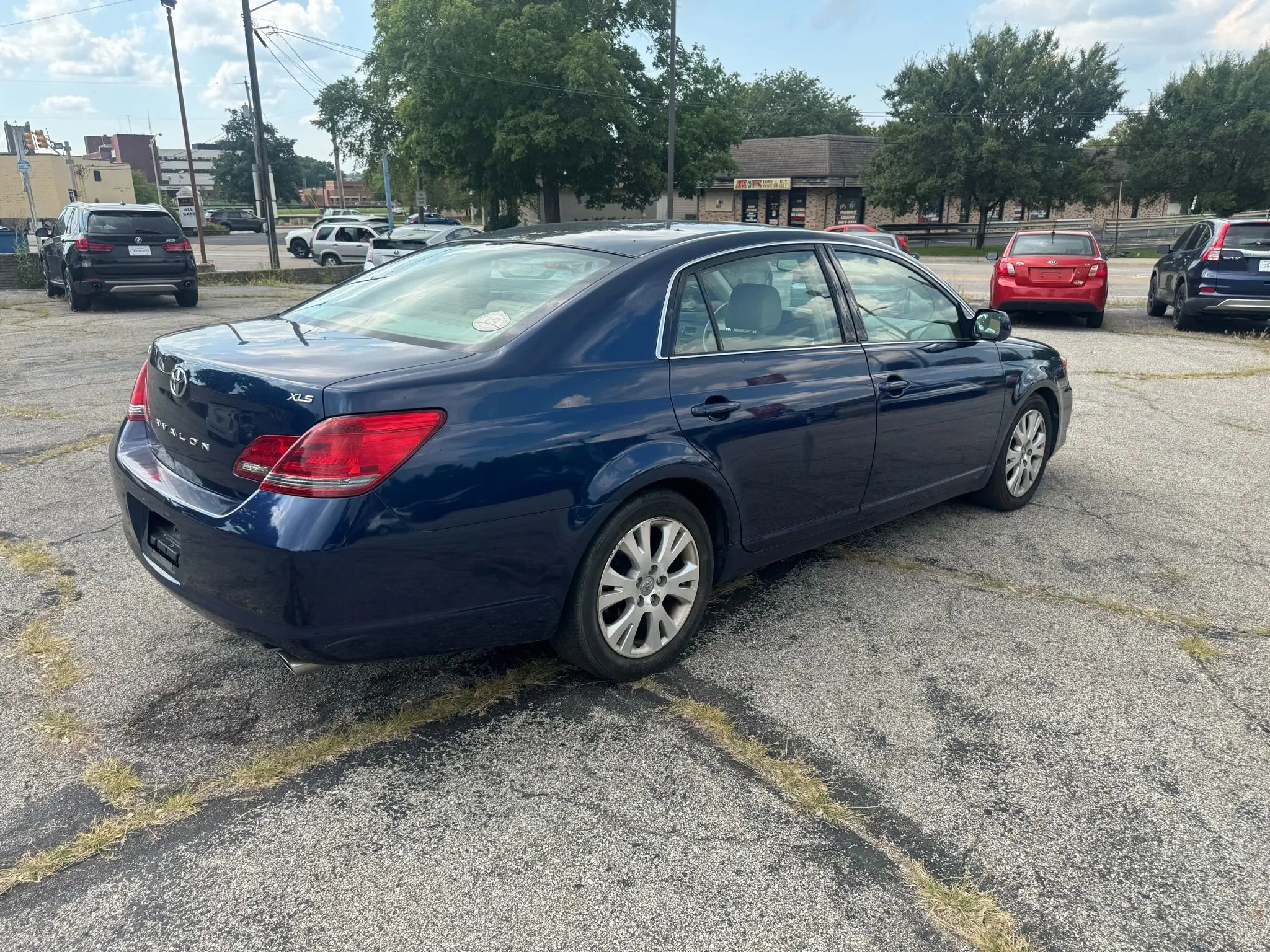 Used 2008 Toyota Avalon XL image 5