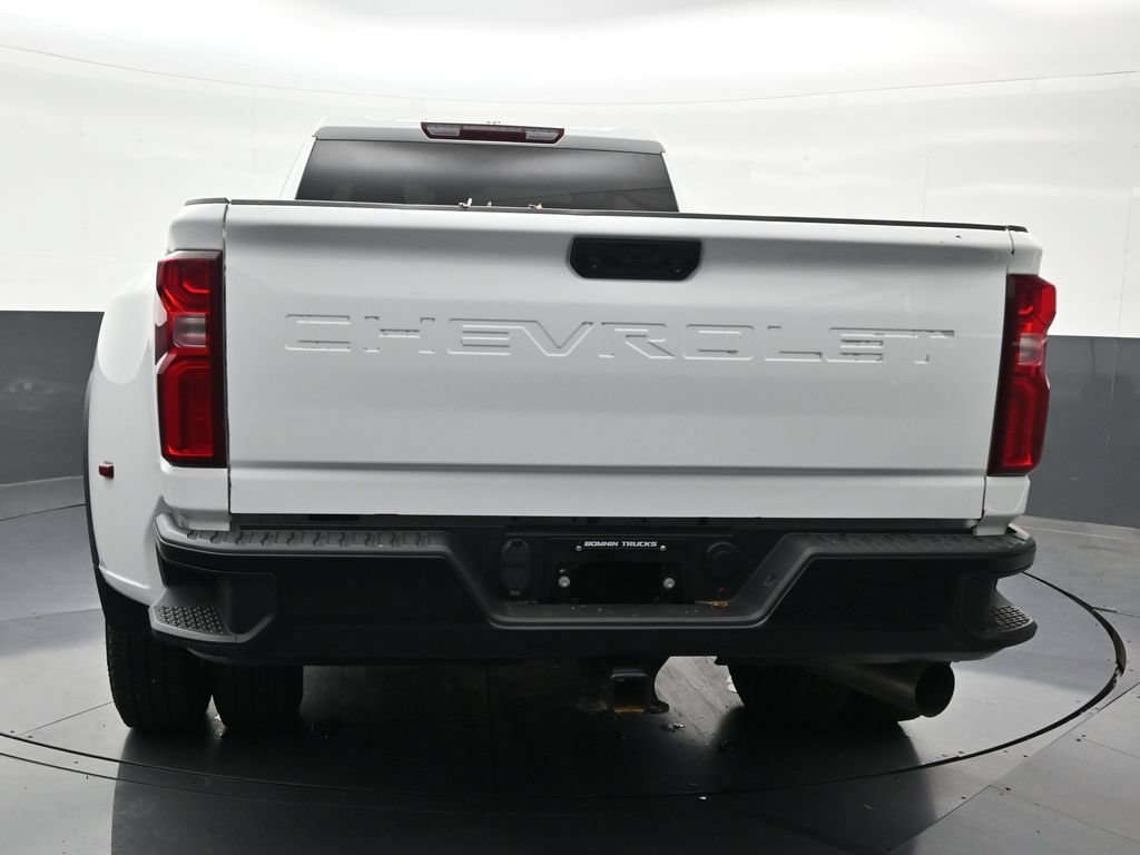 Used 2025 Chevrolet Silverado 3500 W/T AWD/4WD image 4
