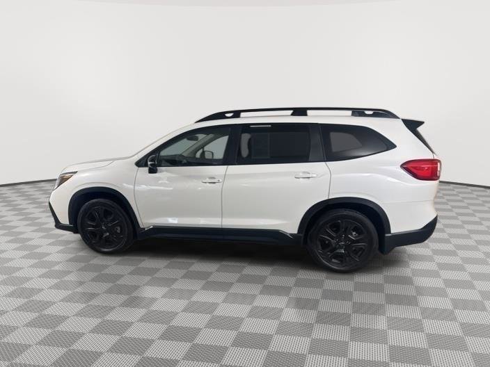 Used 2023 Subaru Ascent Onyx Edition image 4