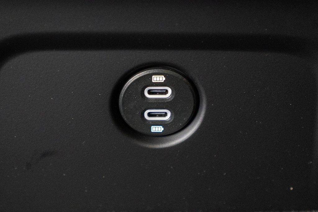 New 2026 Porsche Macan S image 38