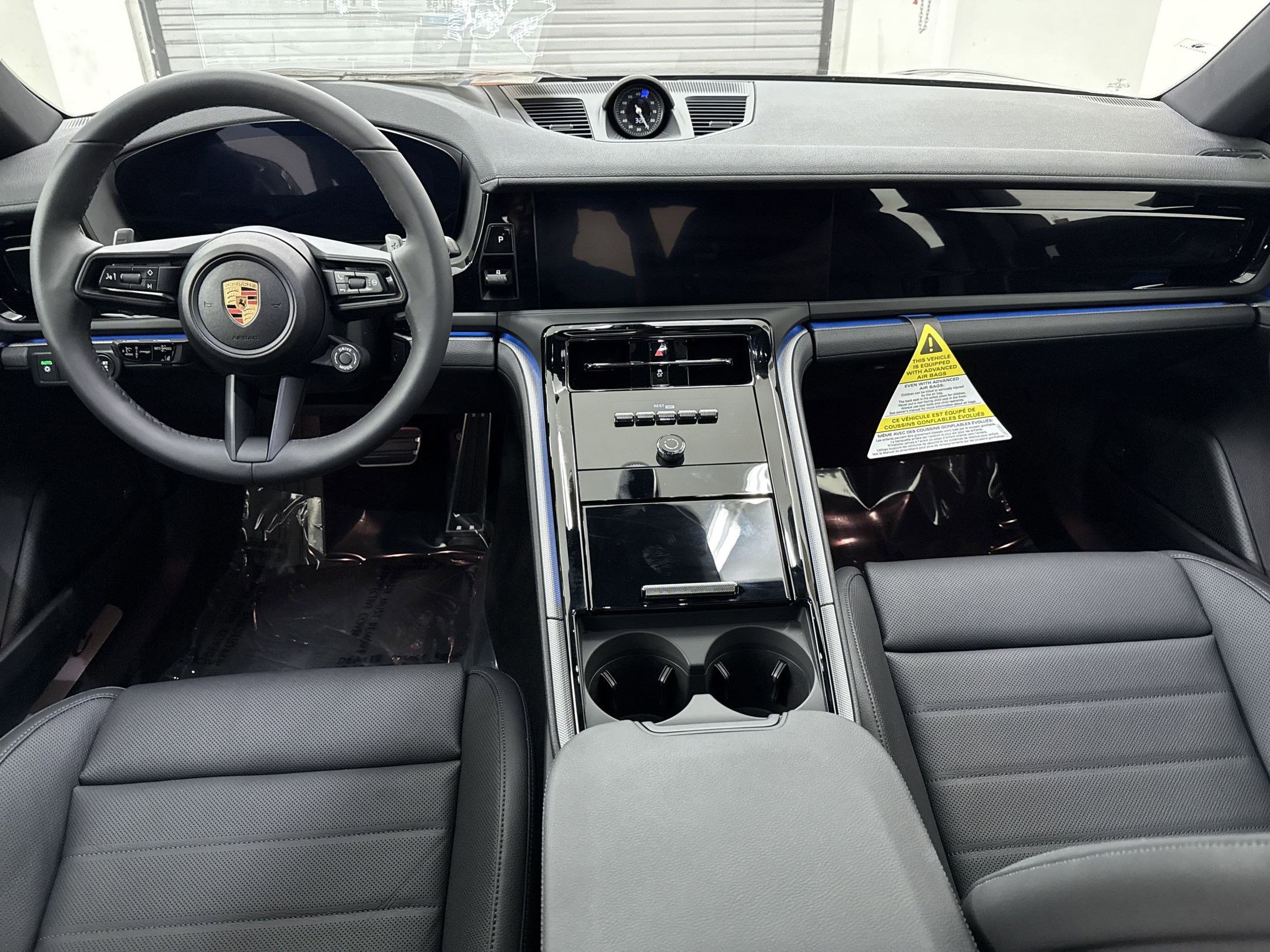 New 2025 Porsche Panamera 4 image 14