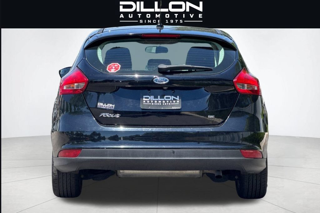 Used 2018 Ford Focus SE FWD image 5