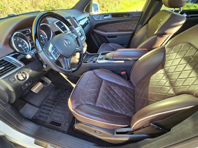 Used 2015 Mercedes-Benz ML 400 4MATIC image 2