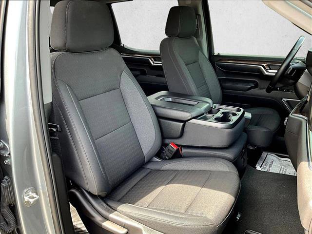Used 2024 Chevrolet Silverado 1500 RST RWD image 9