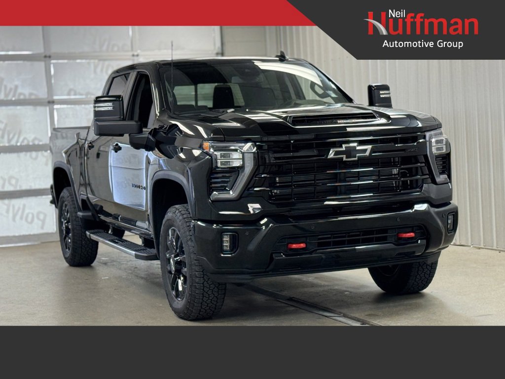 New 2026 Chevrolet Silverado 3500 LT w/ Trail Boss Package