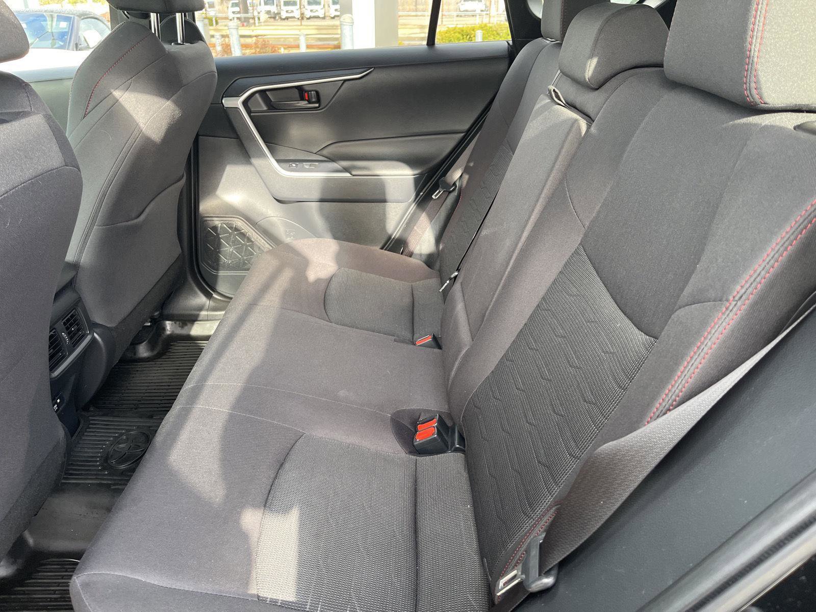 Used 2021 Toyota RAV4 SE w/ Weather & Moonroof Package image 12