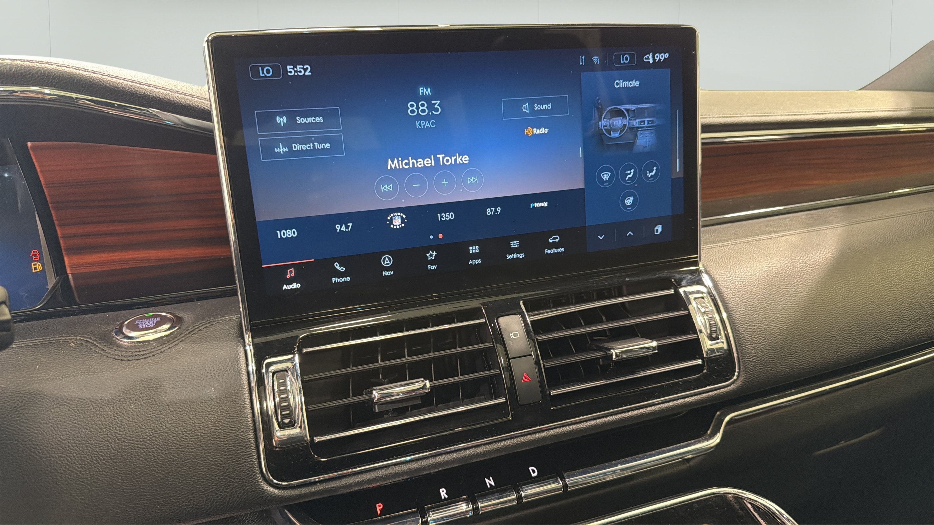 Used 2023 Lincoln Navigator 4WD image 18