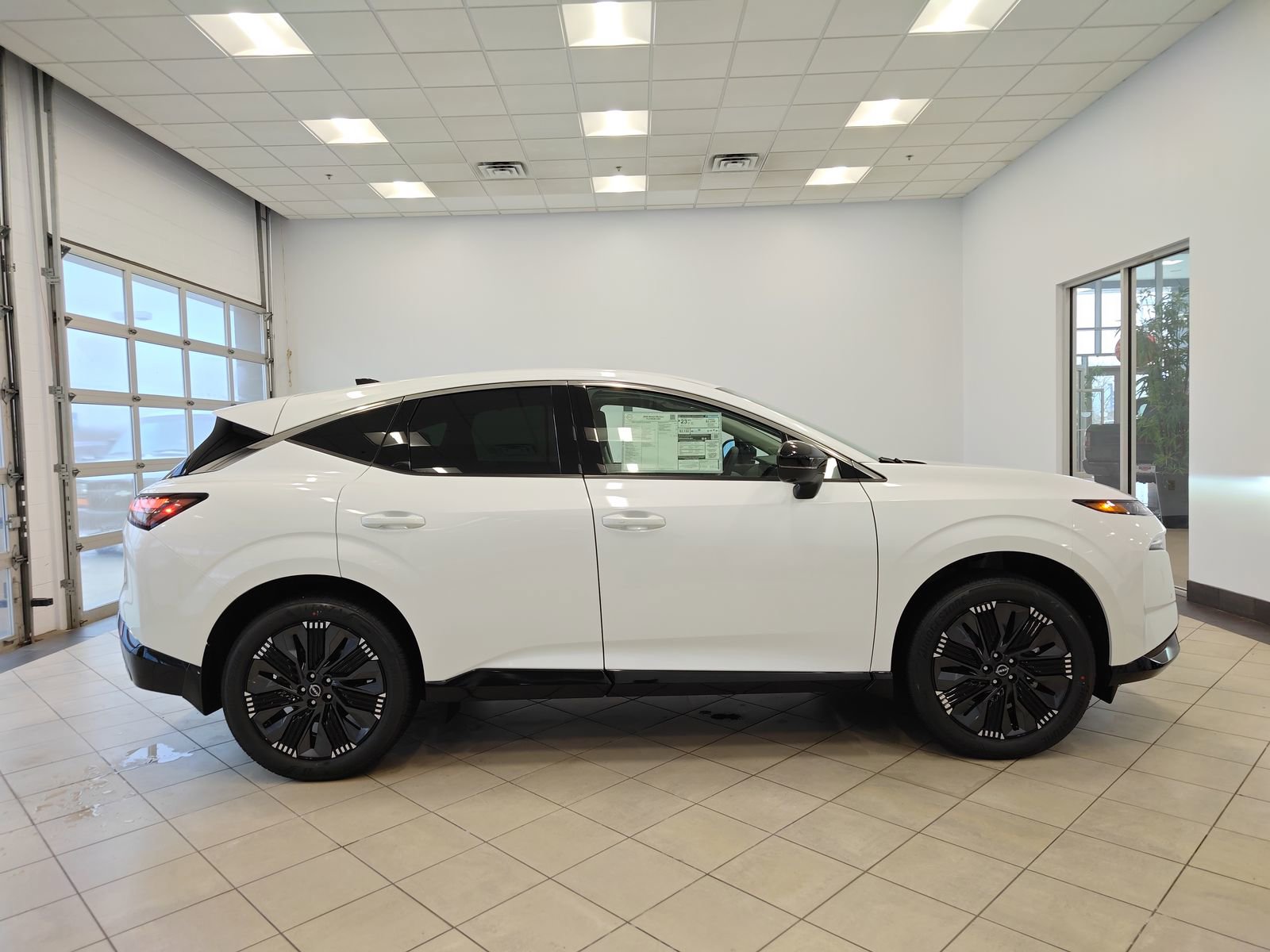 New 2026 Nissan Murano Platinum image 2